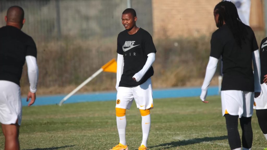 Mandla Masango and Kaizer Chiefs team training.