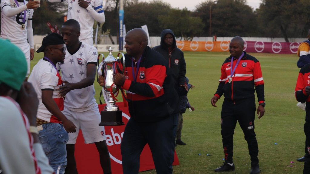 Morena Ramoreboli with the Trophy