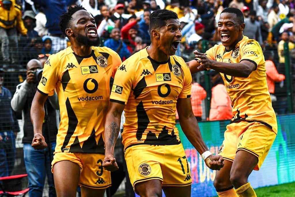 kaizer chiefs players celebrating a goal