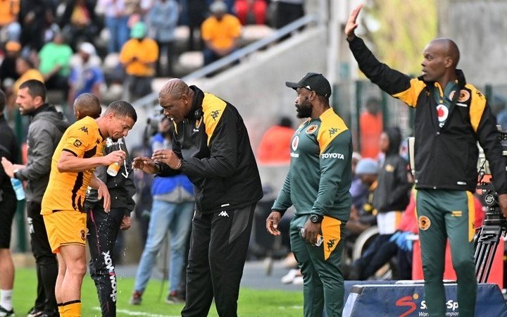 Ntseki giving instructions to kaizer Chiefs midfielder Yusuf Maart