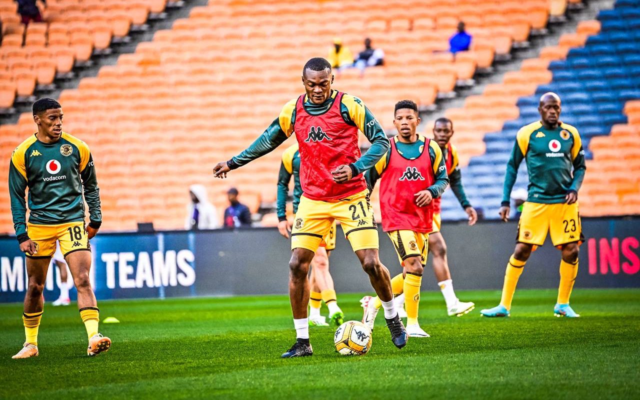 Kaizer Chiefs warm up