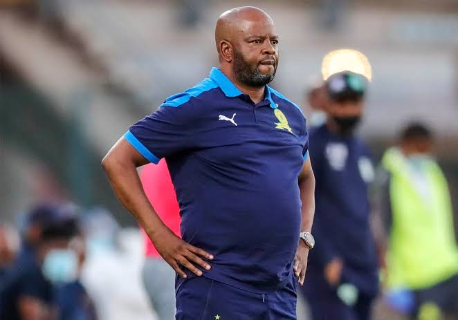 Mamelodi Sundowns coach Manqoba Mngqithi