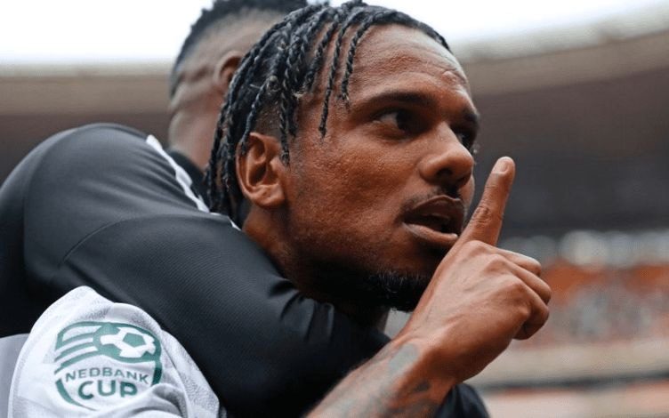 Orlando Piratess star Kermit Erasmus