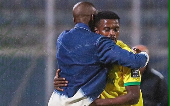 Mamelodi Sundowns head coach Rulani Mokwena tactical