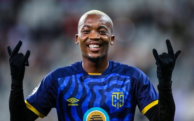 Cape Town City striker Khanyisa Mayo