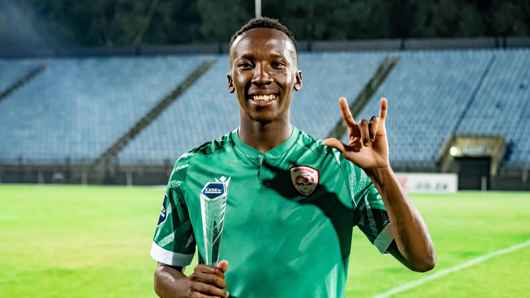 South African international midfielder Elias Mokwana transfer