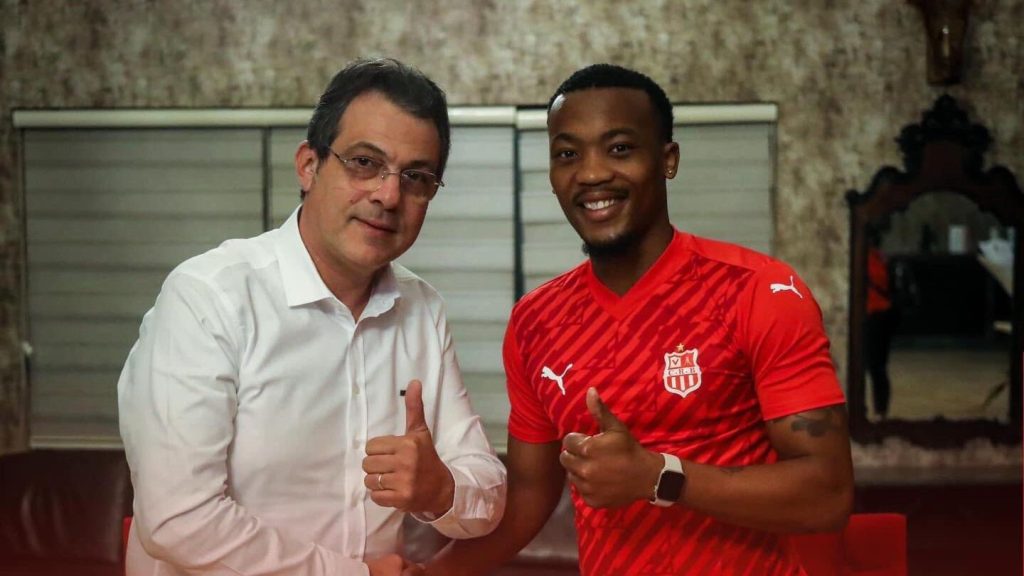 Khanyisa Mayo has completed his move to Algeria side CR Belouizdad